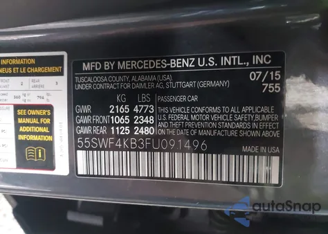 2015 Mercedes-Benz C-Class C 300 z USA, uszkodzony, nr VIN 55SWF4KB3FU091496